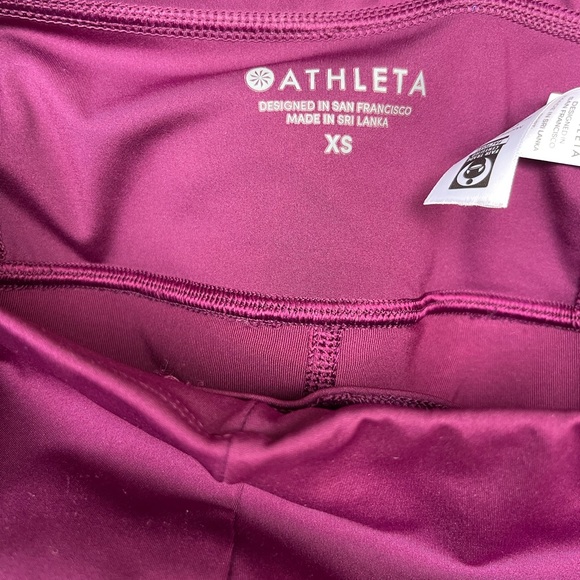 Women’s Athleta Momentum Athletic Skort in Plum - Picture 4 of 9